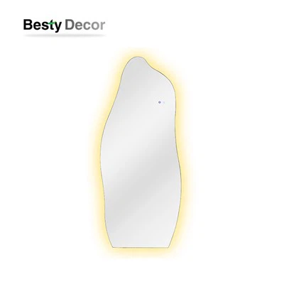 Oglindă lungă cu lumină LED